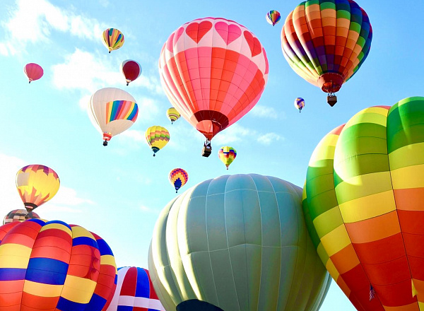 Фестиваль воздушных шаров в небе над Плещеевым озером — автобусный тур в Переславль-Залесский (из г. Мытищи)