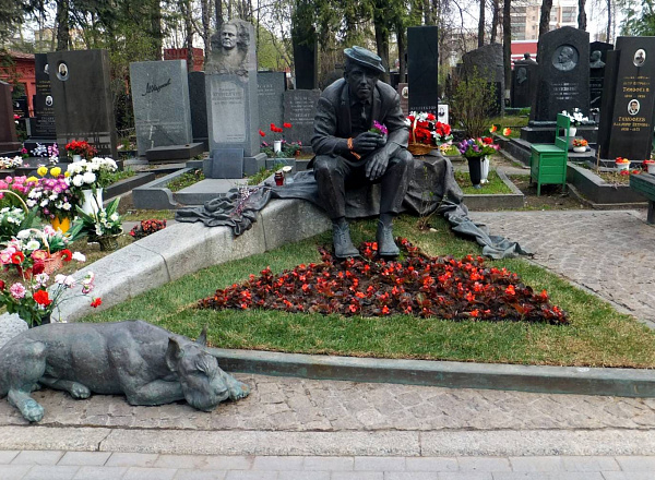 Тайны Новодевичьего кладбища, летопись Великой эпохи - пешеходная экскурсия